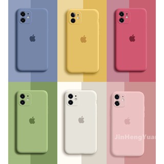 Case aveludado com proteção nas câmeras iPhone11 12
