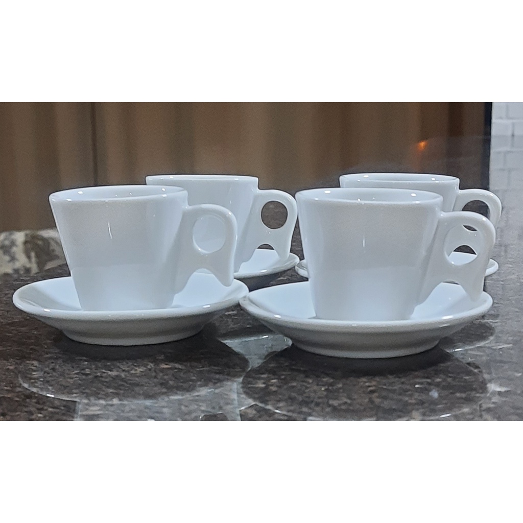 Jogo 4 xícaras de Café com pires - 70ml cabo prático - Porcelana branca