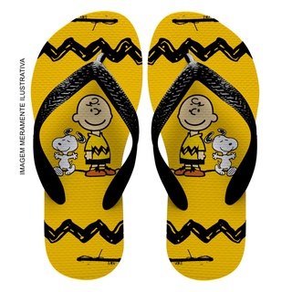Chinelo PRETO Snoopy e Charlie Brown MOD 2fundoamarelo unissex