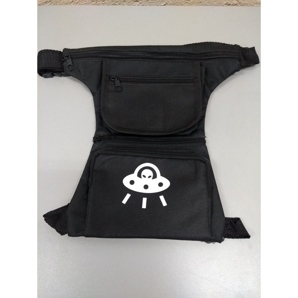 Pochete Cartucheira De Perna Preta Estampa Nave Espacial