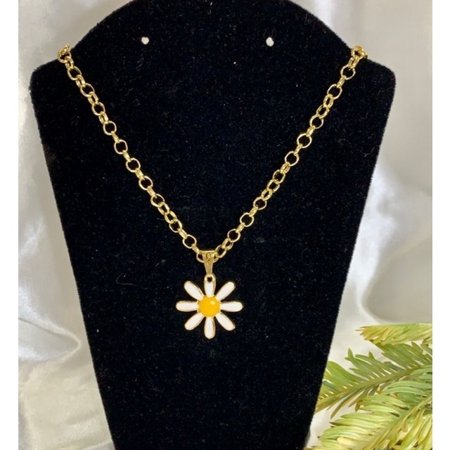 Colar Cordão Feminino Corrente Elo Portugues com Pingente Flor Margarida Folheado Ouro 18k Dourado 45cm Blogueira