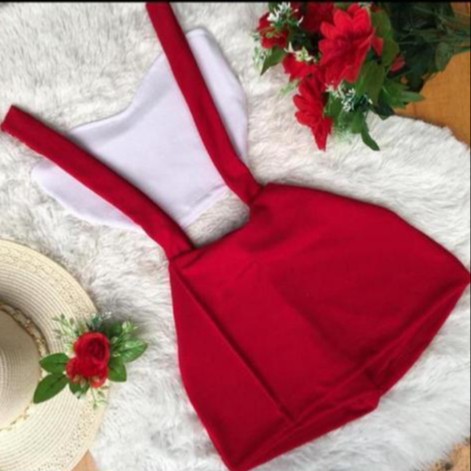 Jardineira vermelha E blusa (PERFEITA) Só Hoje Salopete feminina + cropped