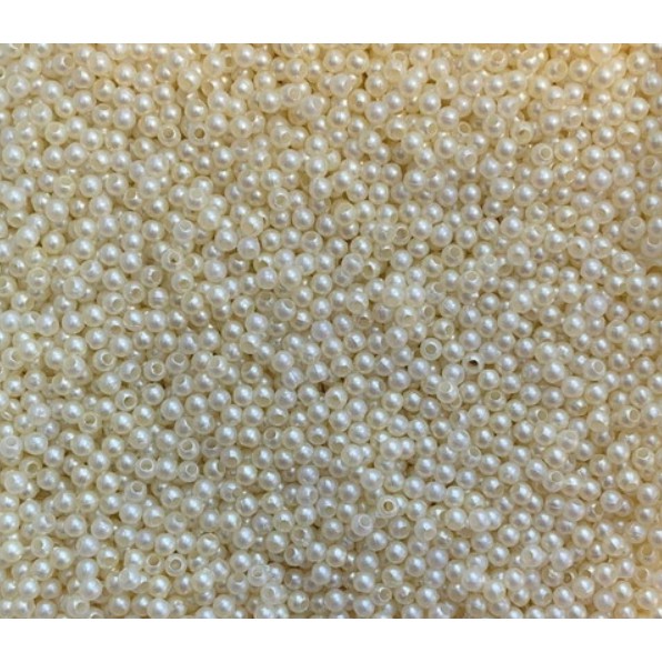 1000 aprox Perolas  3mm Cor: Perola  Com furo.