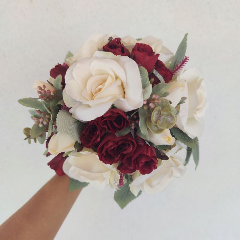 Buquê bouquet de casamento marsala e branco lindo rosas flores artificiais  realistas primeira linha | Shopee Brasil