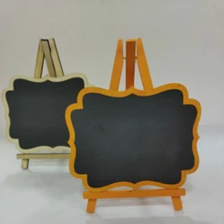 Lousa de MDF para decoração de mesa 15x20cm estilo cavalete disponível nas cores Azul Claro, Azul Escuro, Laranja kit com 2 e Kraft
