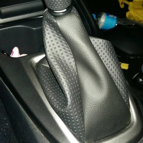 Coifa Câmbio Honda New Fit City ( Sem Moldura )