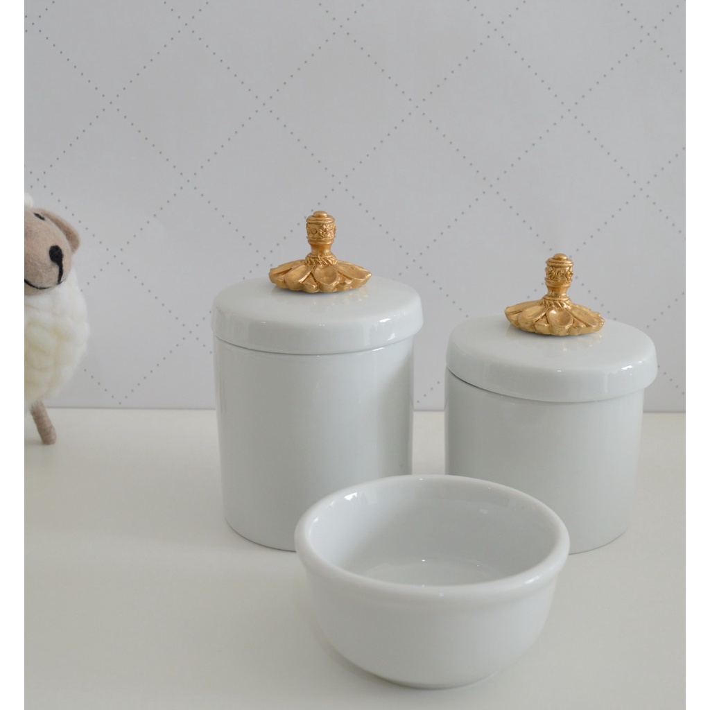 Kit Higiene Bebê K015 Dourado  Molhadeira Cotonete Algodão Potes Porcelana