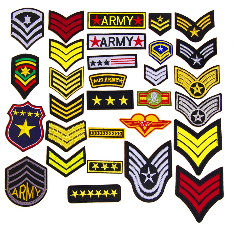 Estilo Militar Cinco Pontas Estrela Colarinho Crachá Epaulet Army Bordado Pano Emblema Vestuário Calça Decalque Com Adesivo Pode Ser Engomado À Mão Material Único De diy Decoração Da Caixa Telefônica