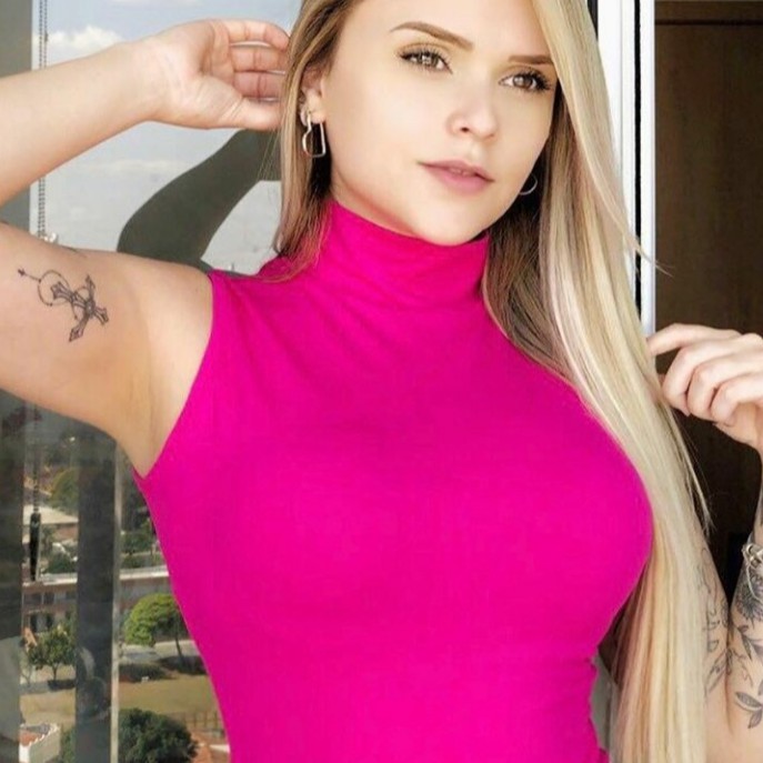 Blusa feminina moda gola alta sem manga  malha canelada com elastano moda blogueira