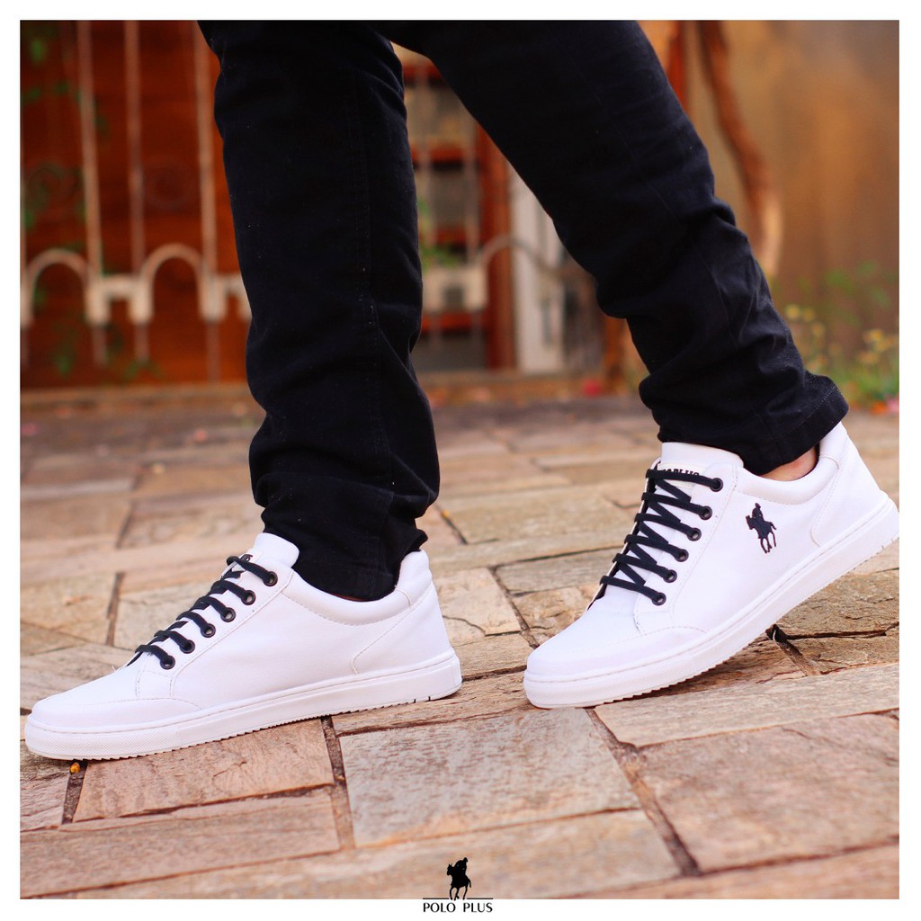Sapatênis Casual Masculino Branco lindo nos pés Estoque no Brasil envio já