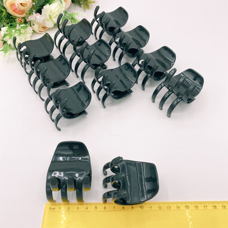 Kit com 12 piranhas tridente prendedor de cabelo cores preta e transparente