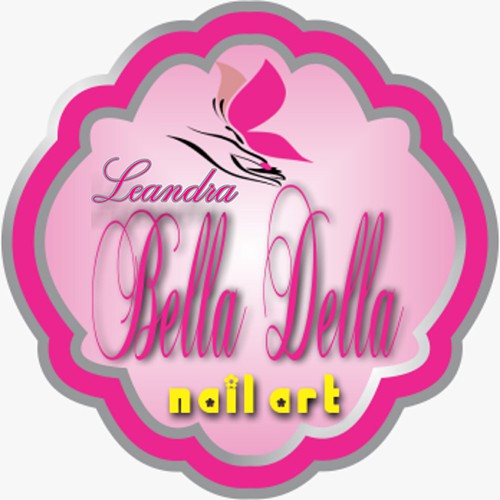 bella della nail arte
