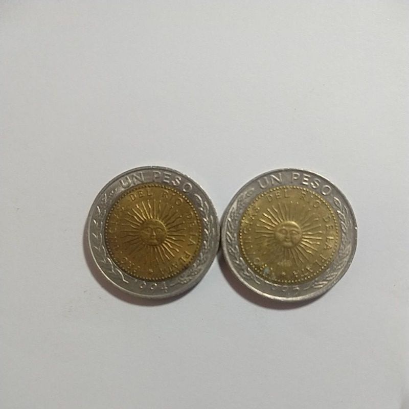 2 moedas Argentina um peso Bimetal 1993