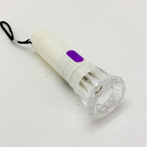 Mini Lanterna Led Tática Portátil Para Uso ao Ar Livre Trilha Camping Lazer( Inclusa)