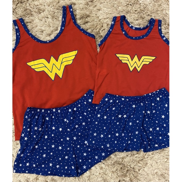 Kit 2 Pijamas Mulher Maravilha Mae E Filha Baby Doll
