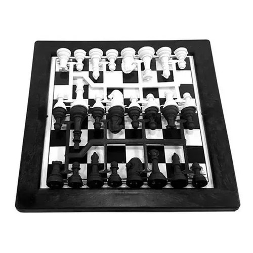 Jogo De Mesa Xadrez E Trilha Jogo De Tabuleiro
