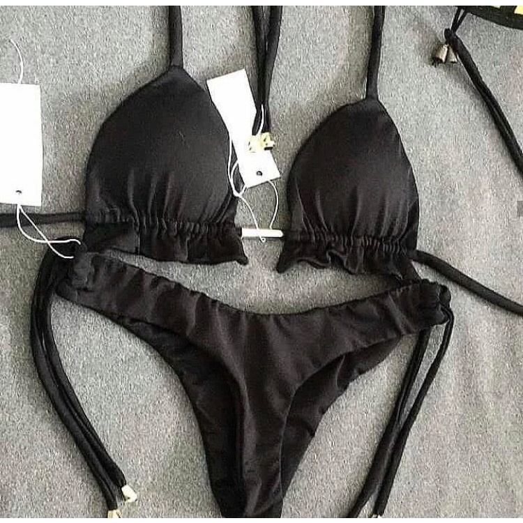 Biquini cortininha com babadinho e calcinha semi fio preto - com bojo removivel
