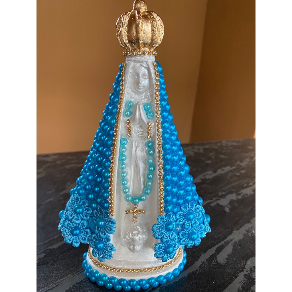 Imagem Nossa Senhora Aparecida 22cm Bordada em Pérola Azul Claro e strass - Pintura Resinada
