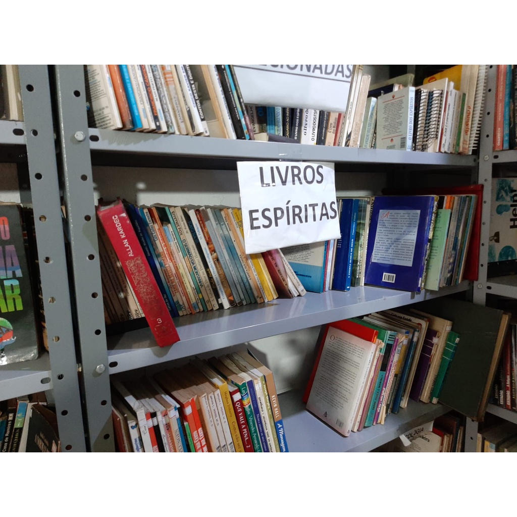 Livros Bom e Barato - Envio Aleatorio - Livro usado, em bom estado, auto ajuda, Religiao, saúde....