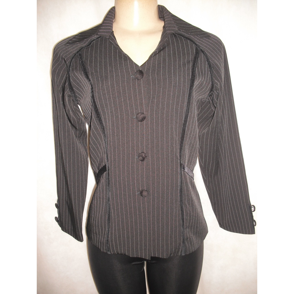 Casaco Blazer Preto Forrado Listrado Peregrino Tam M ( Veste Entre P E M) Poliester E Elastano Usado Bom Estado