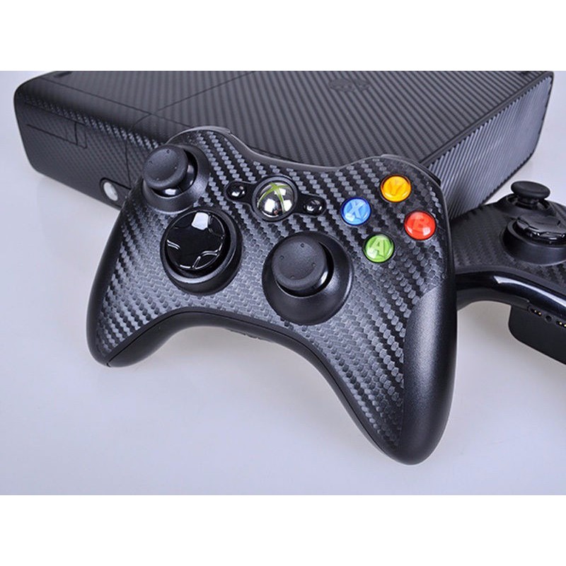 Adesivo Skin Xbox 360 Super Slim + 2 Skin Para Controle - Fibra De Carbono Preto