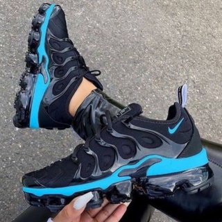 aqua blue vapormax plus