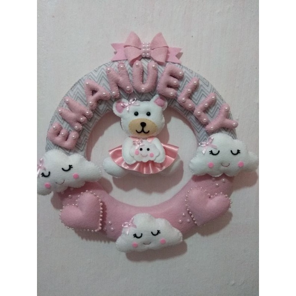 GUIRLANDA PLACA DE PORTA MATERNIDADE URSINHA NUVEM, faço qualquer palavra.