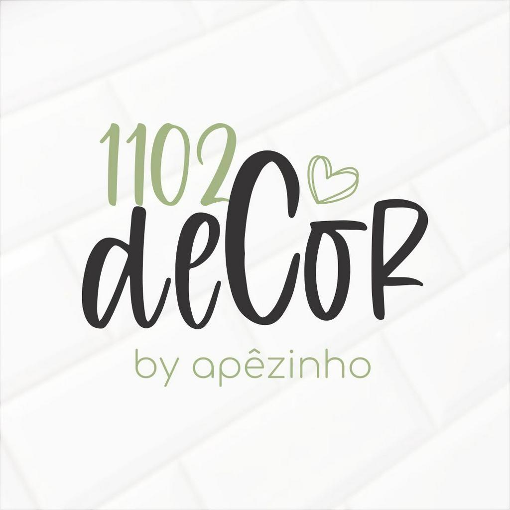 1102 Decor