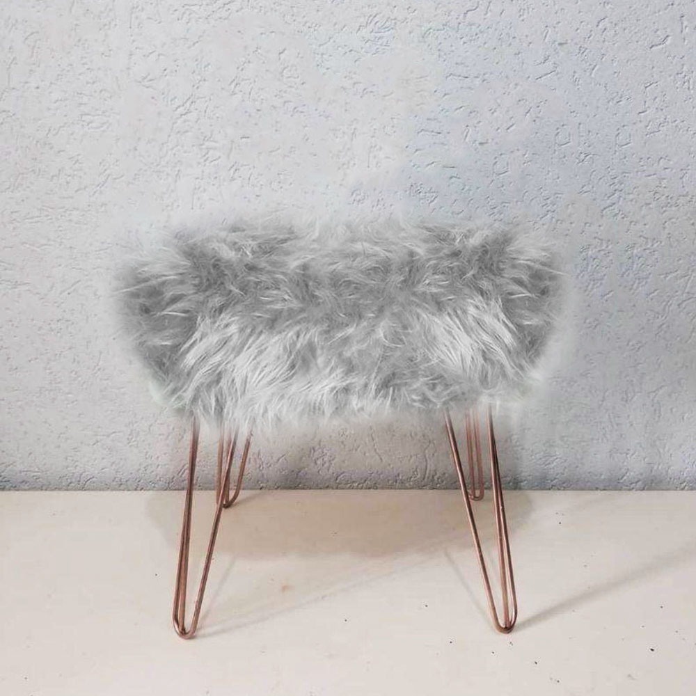 PUF VIENA PÉS DE FERRO QUADRADO LUXO PELÚCIA VARIAS CORES PARA QUARTO SALA E RECEPÇÃO