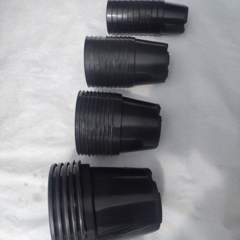 kit 35 vasos para plantas na cor Preta (Pote 15, pote 11, pote 09 e pote 06)