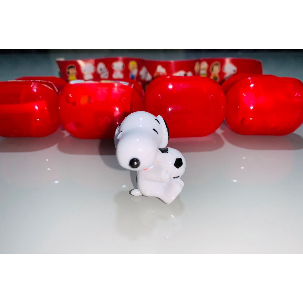 Coleção Snoopy com 4 bonecos Surpresa Colecionável Peanuts | Shopee Brasil