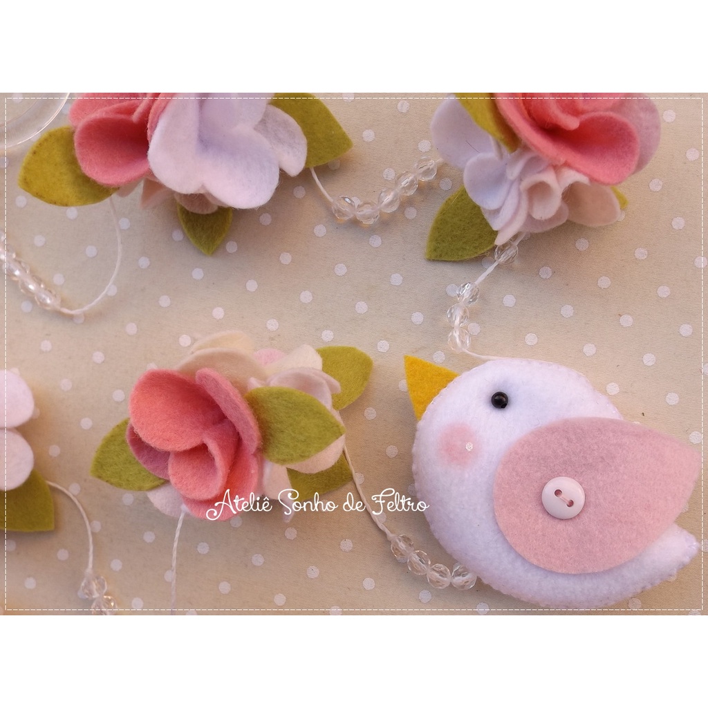 Móbile Pingente para cortina flores e passarinhos decoração quarto bebê criança