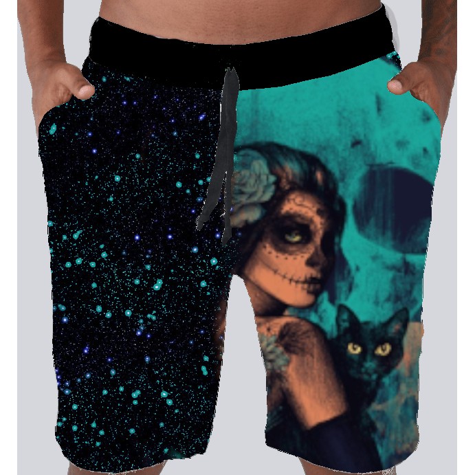 Bermuda Masculina de Moletom Estampada Por Sublimação Caveira Mexicana Mulher e Gato A98