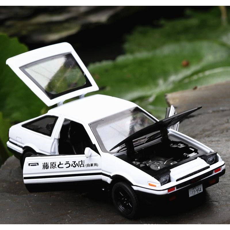 Miniatura Carro Toyota Corolla Ae86 Trueno Initial D Drift 1/32