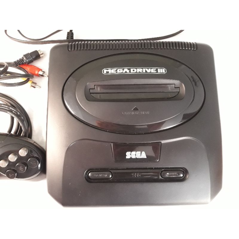 Mega Drive 3 usado Leia funcionando com marcas de uso