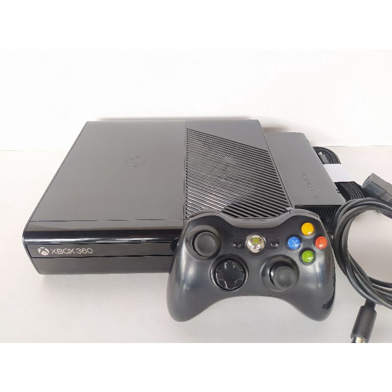 Xbox 360 super slim original + jogo original