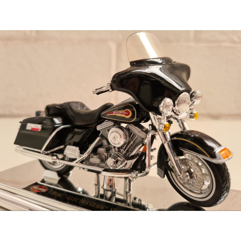 MINIATURA MOTO HARLEY DAVIDSON - FLHT ELECTRA GLIDE STANDARD - MAISTO 1:18 (ED. ESPECIAL) RARIDADE