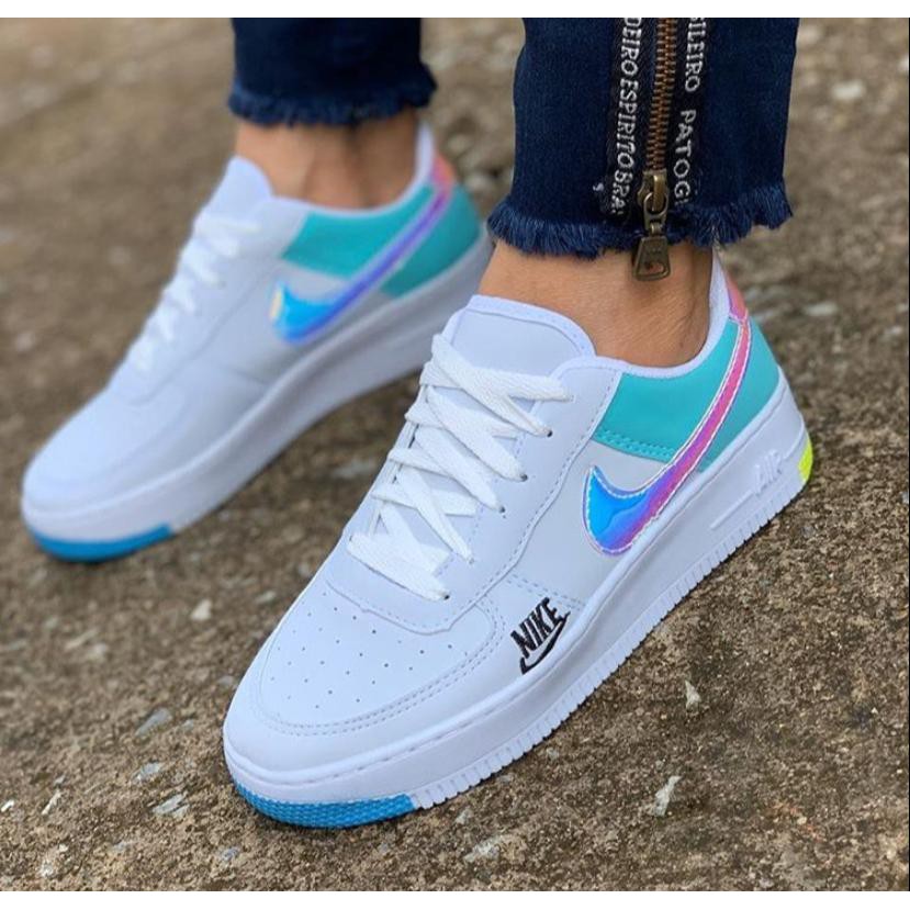 tenis nike feminino baixo