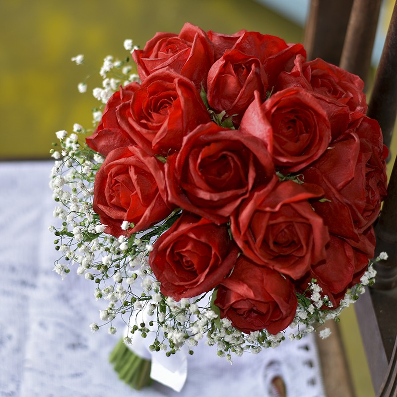 Buquê de Noiva Vermelho | Rosas Vermelhas | Para Casamento Civil e  Religioso - Flores Artificiais - Artesanais (Permanentes) Tamanho G |  Shopee Brasil
