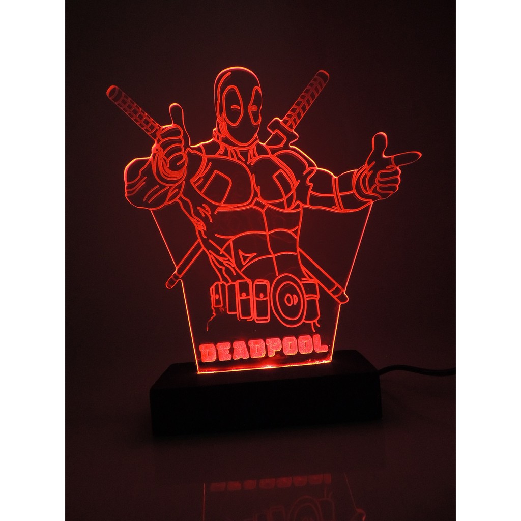 Luminária abajur led decorativo Dead Pool