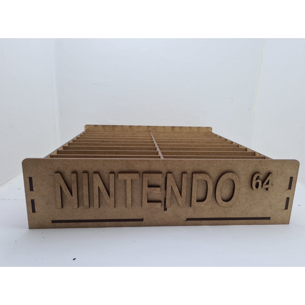 1 caixa com berço repro para jogos de nintendo 64