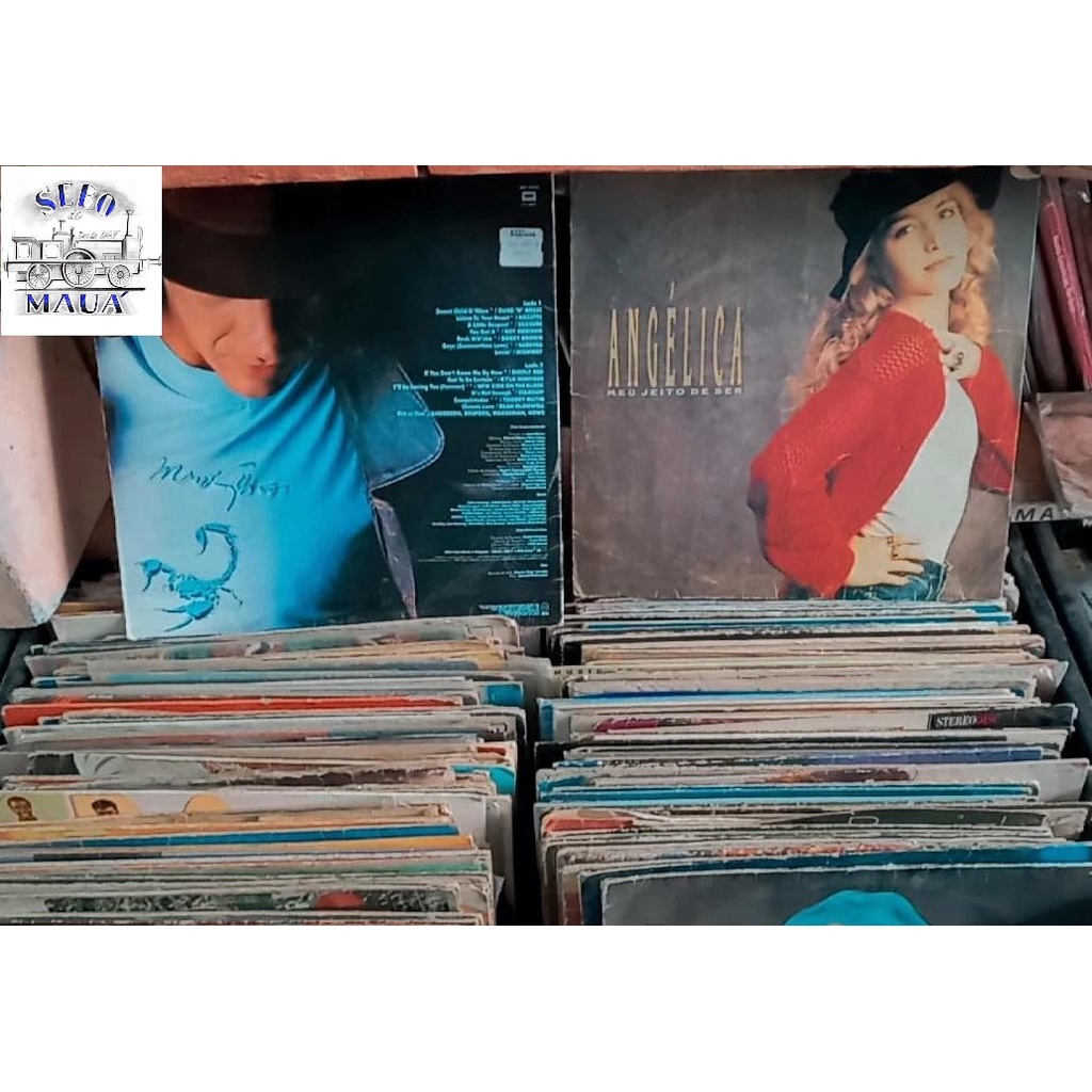 Vinil R$4 Reais Un LP's Aleatório com Capa para Decoração de Festas Artesanato Suporte Bolo Pacote com 12 por R$48 Reais