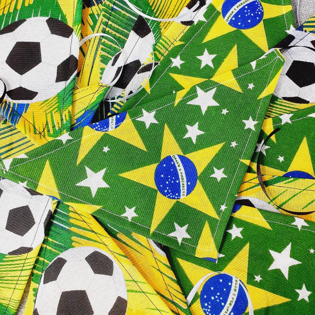 Kit Bandanas Pets  Brasil Copa  Com 12, 25 Unidades Tempo Limitado Para Caes E Gatos