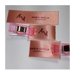 100 unid. Etiquetas de Cetim Personalizada - 6 x 1,5cm em Oferta na Shopee