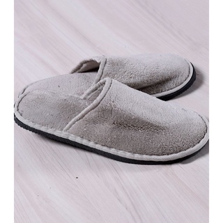 Pantufa Masculina Em Plush Bene Casa Bege