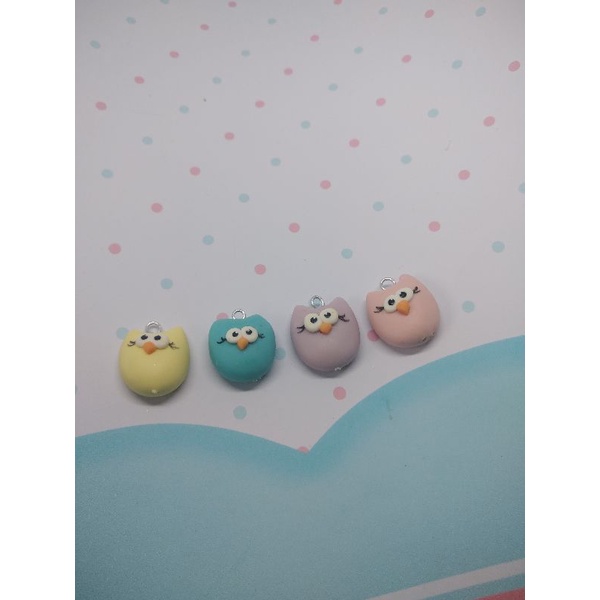 Pingente de Coruja Candy Colors em Biscuit