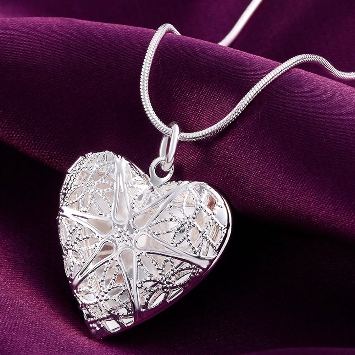 Cordão Medalhão Pingente Coração Vazado Prateado Luxo Delicado Colar -Difusor Relicário Aromaterapia em Oferta na Shopee