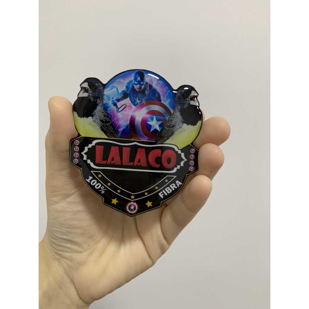 Placa de gaiola para pássaro personalizada resinada; capitão américa, placa para coleiro, placa de trinca ferro, placa de azulão, placa de curió, placa de tiziu, placa para galo de campina, placa para bigodinho, placa para sibite, etc