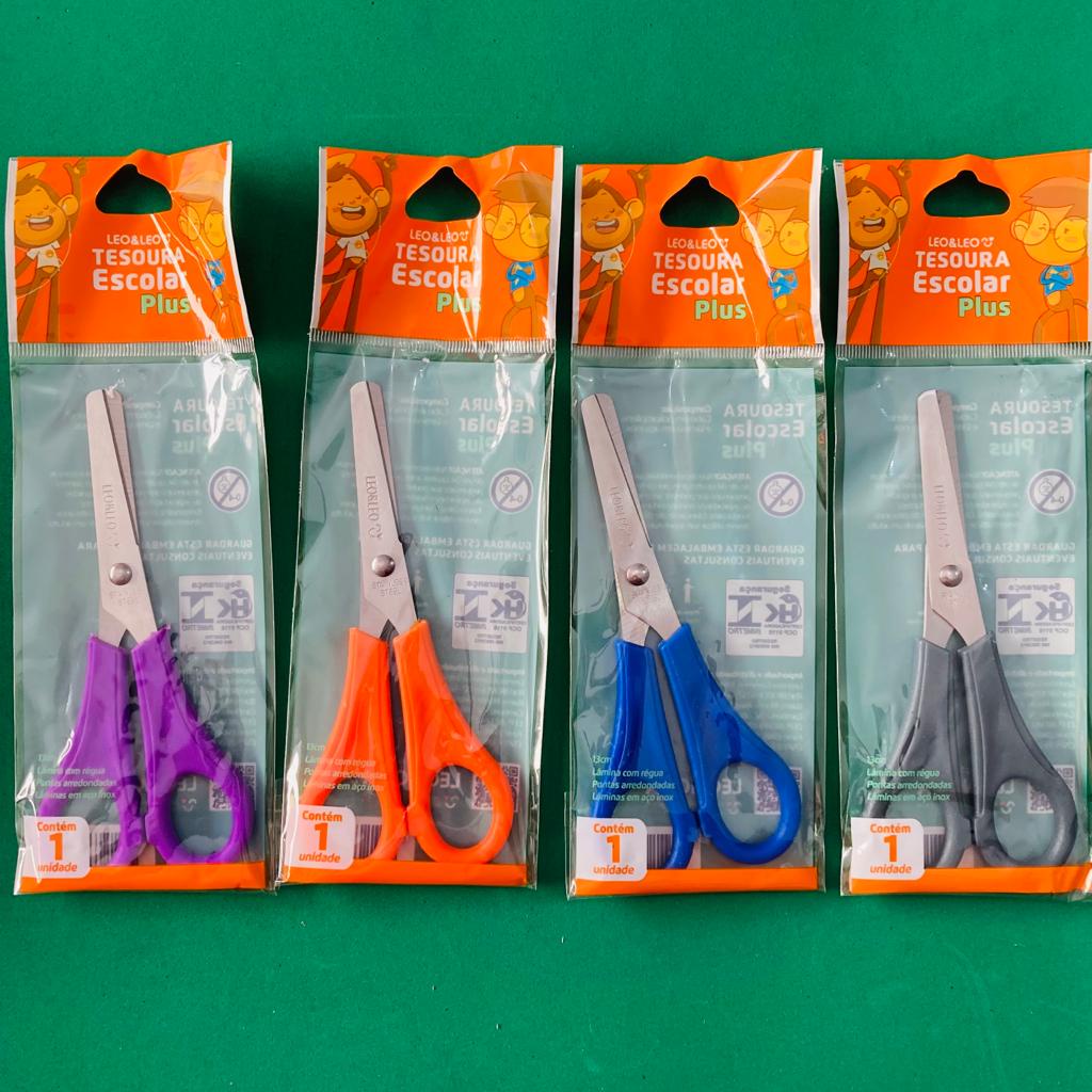Tesoura Colorida para uso escolar Leo & Leo Plus