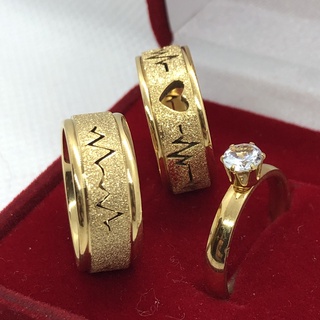 Par De Aliança De Casamento Coração Com Solitário E Caixa Banhada A Ouro